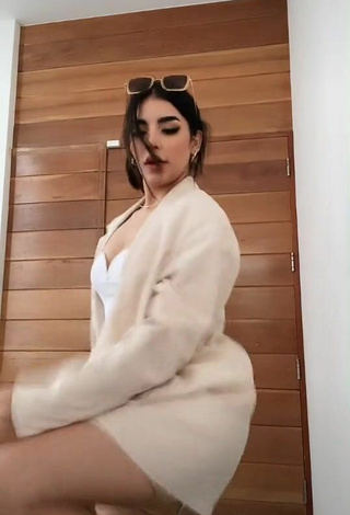 2. Sexy Stefanny Loaiza Shows Cleavage in White Dress