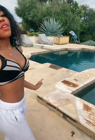 2. Hot Teala Dunn in Sport Bra at the Pool