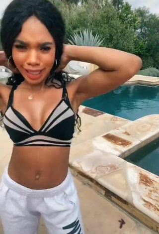 3. Hot Teala Dunn in Sport Bra at the Pool