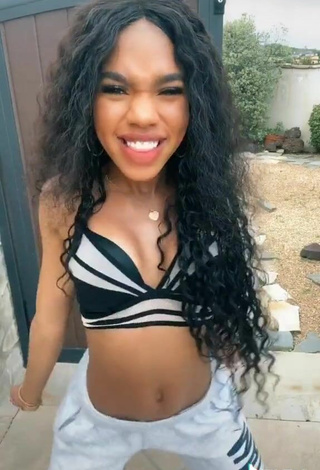 5. Sexy Teala Dunn Shows Cleavage in Sport Bra