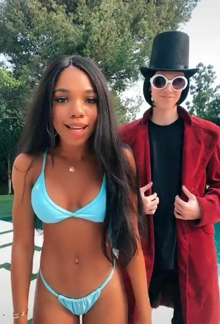 5. Wonderful Teala Dunn Shows Butt at the Pool and Bouncing Breasts