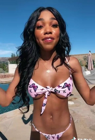 5. Seductive Teala Dunn Shows Butt at the Pool