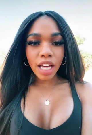 2. Sexy Teala Dunn Shows Cleavage in Black Top