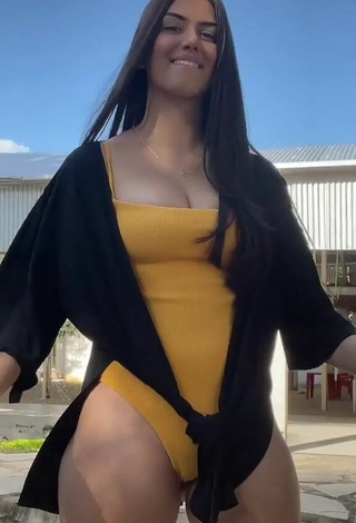 3. Sexy Victtoria Medeiros Shows Cleavage in Yellow Swimsuit