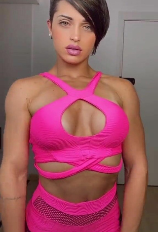 5. Hot Yanne Shows Cleavage in Firefly Rose Crop Top