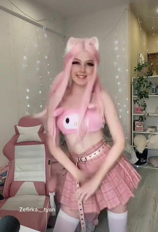 5. Sexy Marshmallow_chan Shows Cosplay