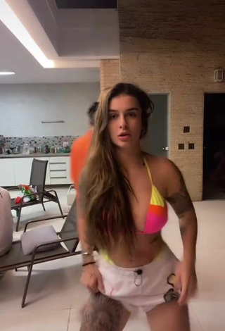 5. Cute Bárbara Labres Shows Cleavage in Bikini Top