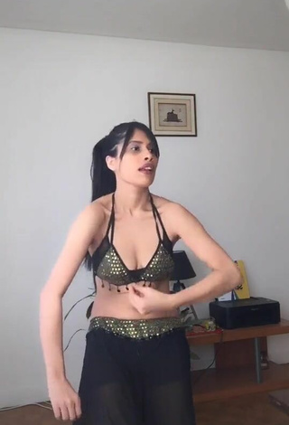 4. XENA Shows Cleavage in Sweet Crop Top and Bouncing Tits