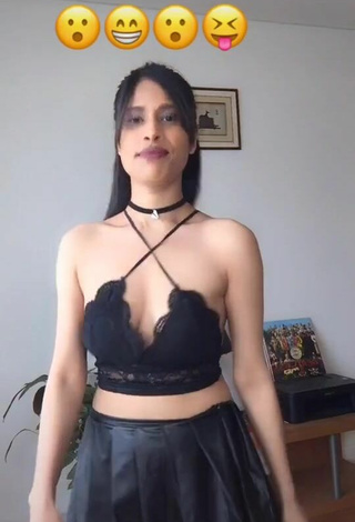 Lovely XENA Shows Cleavage in Black Crop Top and Bouncing Boobs
