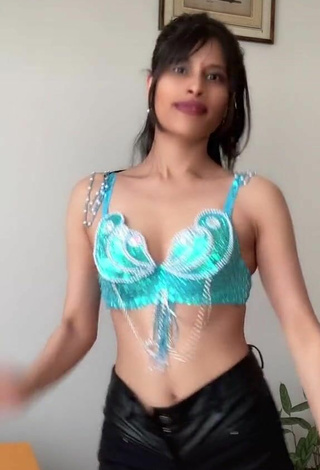 2. Beautiful XENA in Sexy Blue Crop Top and Bouncing Boobs