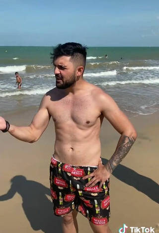 4. Sexy Dri Santos Shows Butt at the Beach