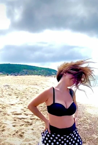 5. Cute Duygu Aycan Shows Cleavage in Bikini Top at the Beach