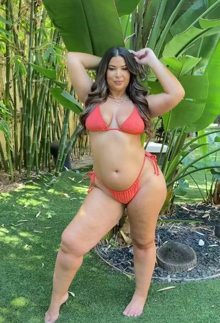 Sexy FashionNova Shows Big Butt