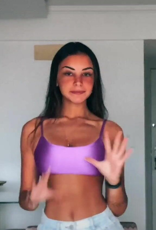 4. Hottie Gabriela Moura Shows Cleavage in Violet Crop Top and Bouncing Boobs