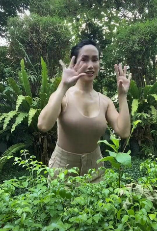 1. Sweetie Ina Raymundo Shows Cleavage in Beige Top and Bouncing Boobs