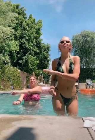 2. Sweet Jessica Belkin in Cute Bikini at the Swimming Pool