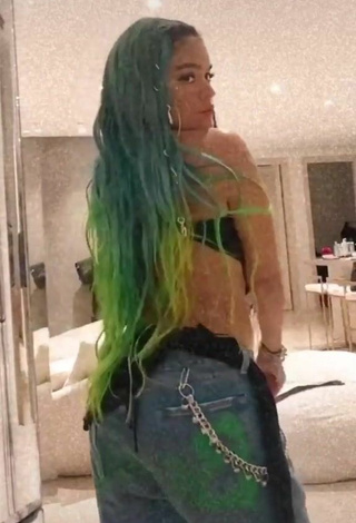 4. Sexy Karol G Shows Butt