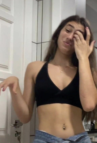 Sexy kauhofem_2 in Black Sport Bra and Bouncing Tits