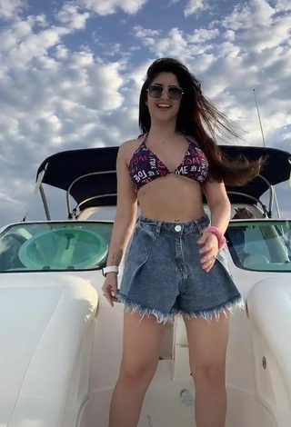 2. Beautiful Le Azevedo in Sexy Bikini Top on a Boat