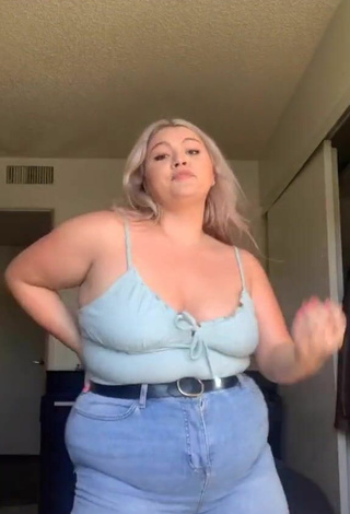 Pretty Lexie Lemon Shows Cleavage in Blue Top and Bouncing Tits