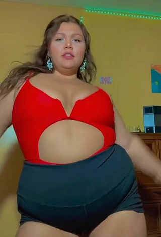 4. Beautiful Lexie Lemon Shows Cleavage in Sexy Red Top and Bouncing Tits