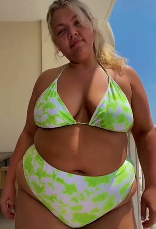 4. Beautiful Lexie Lemon Shows Cleavage in Sexy Bikini on the Balcony