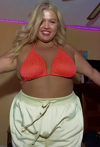 4. Amazing Lexie Lemon Shows Cleavage in Hot Orange Bikini Top