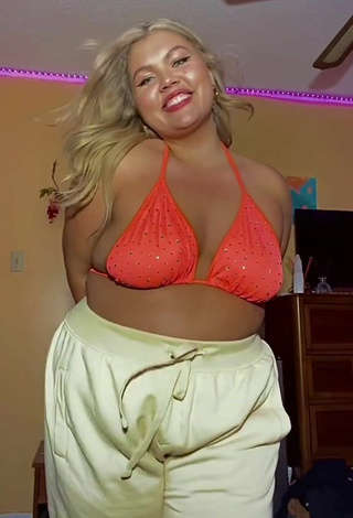 Beautiful Lexie Lemon in Sexy Orange Bikini Top and Bouncing Boobs