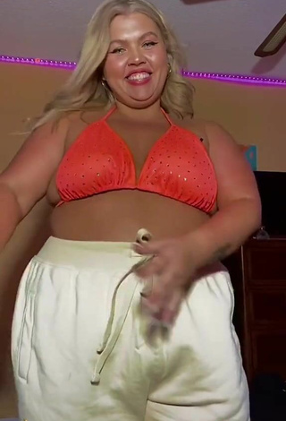 5. Sweetie Lexie Lemon in Orange Bikini Top and Bouncing Tits