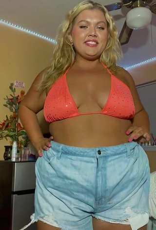 Cute Lexie Lemon Shows Cleavage in Orange Bikini Top and Bouncing Boobs