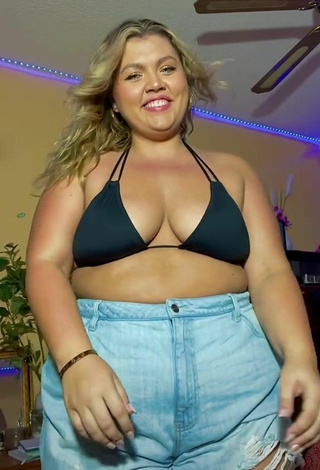 3. Sexy Lexie Lemon Shows Cleavage in Black Bikini Top and Bouncing Boobs