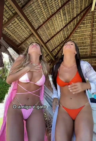 5. Sexy Marina Ferrari Shows Cleavage in Bikini