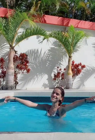 4. Sexy Melissa Rodriguez in Bikini Top at the Pool