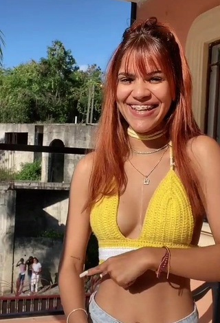 Breathtaking Melissa Rodriguez Shows Cleavage in Yellow Crop Top