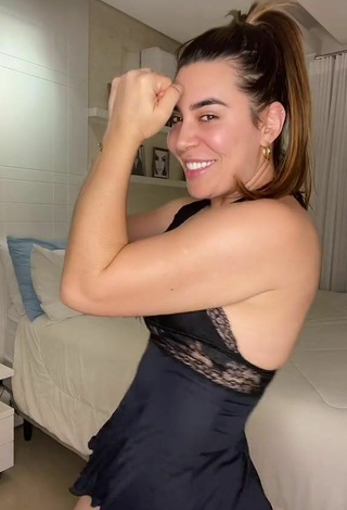 3. Sexy Naiara Azevedo Shows Cleavage in Black Overall