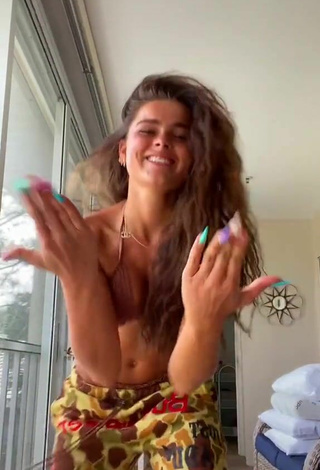 3. Hottie Giulia Amato Shows Cleavage in Brown Bikini Top and Bouncing Boobs