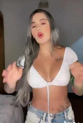 5. Sexy Cintia Cossio Shows Cleavage in White Crop Top