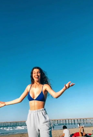 Sweetie Sydney Vézina Shows Cleavage in Blue Bikini Top and Bouncing Boobs at the Beach