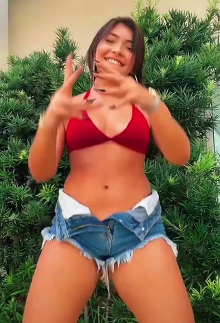 4. Cute Taynara Cabral in Red Bikini Top while Twerking
