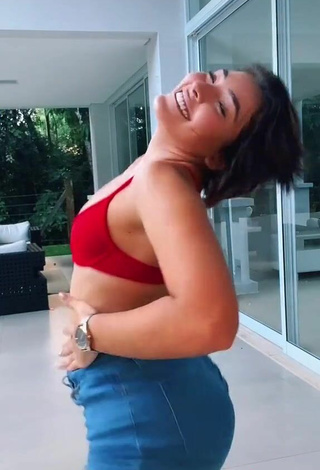 5. Sexy Taynara Cabral in Red Bikini Top and Bouncing Breasts
