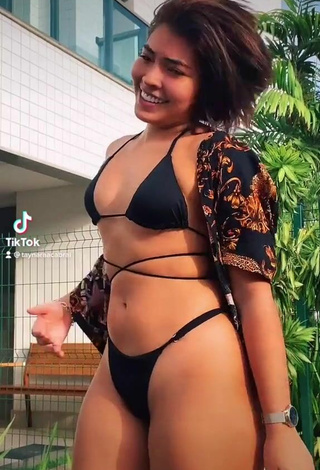 2. Hot Taynara Cabral in Black Bikini
