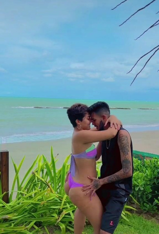 3. Sexy Taynara Cabral Shows Butt at the Beach