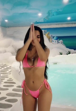 4. Hottie Victoria Caro in Pink Bikini at the Swimming Pool