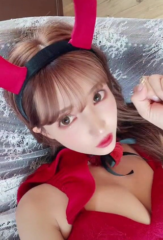 3. Sexy Yua Mikami Shows Cleavage in Red Bra