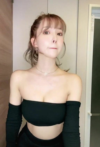 3. Sexy Yua Mikami in Black Tube Top and Bouncing Boobs