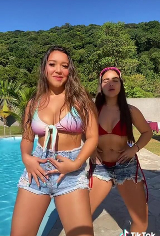 4. Sexy Ana Luiza Vizzoni Shows Cleavage at the Pool and Bouncing Tits