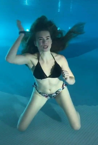 4. Cute Anna Lena Strigl in Black Bikini Top at the Pool