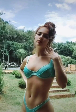 2. Hottie Anny Kelly Almeida in Green Bikini