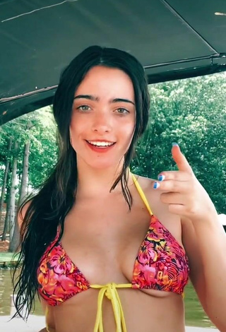 6. Sexy Ansley Spinks Shows Cleavage in Floral Bikini Top on a Boat