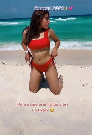 5. Sexy Valentina Shows Cleavage in Red Bikini at the Beach